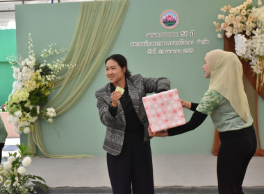 ศูนย์ฯ 1 ให้ความรู้และจัดนิทรรศการ เนื่องในวันครบรอบ 56 ปี ... พารามิเตอร์รูปภาพ 13